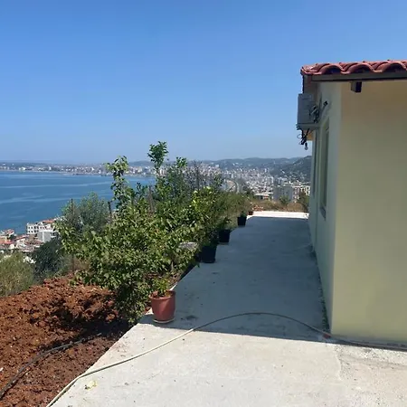 Apartment Sea View *